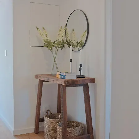 Downtown Terrace - 2 Bedroom In Graca With Private & Sunny Terrace! Appartamento Lisbona