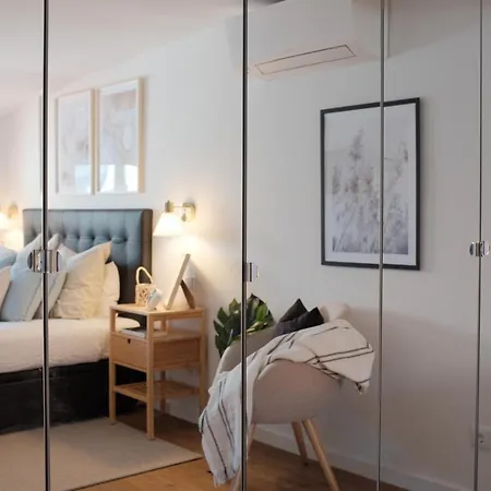 Appartamento Downtown Terrace - 2 Bedroom In Graca With Private & Sunny Terrace! *