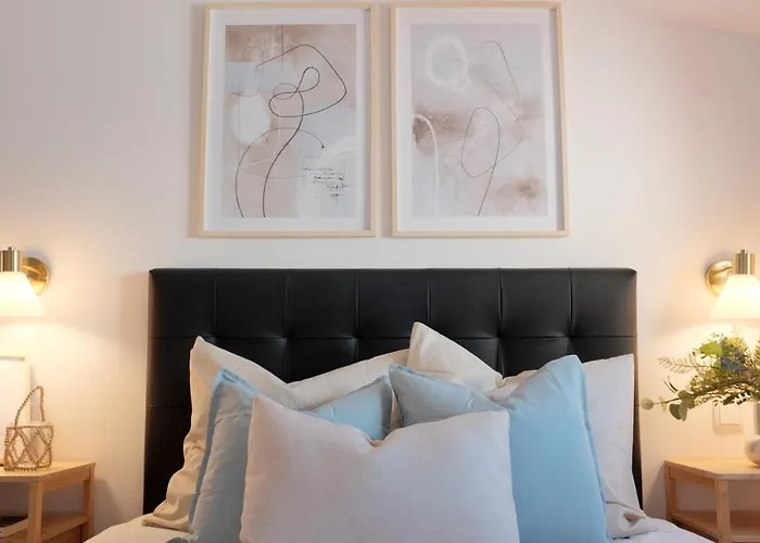 Apartamento Downtown Terrace - 2 Bedroom In Graça With Private&sunny Terrace!