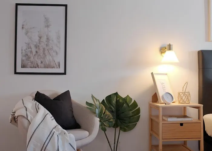 Downtown Terrace - 2 Bedroom In Graça With Private&sunny Terrace!