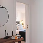 Downtown Terrace - 2 Bedroom In Graca With Private & Sunny Terrace! Apartament Lizbona