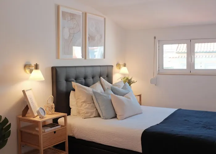 Appartamento Downtown Terrace - 2 Bedroom In Graca With Private & Sunny Terrace! *