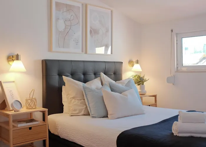 Appartamento Downtown Terrace - 2 Bedroom In Graca With Private & Sunny Terrace! *