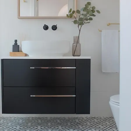 Downtown Terrace - 2 Bedroom In Graça With Private&sunny Terrace!